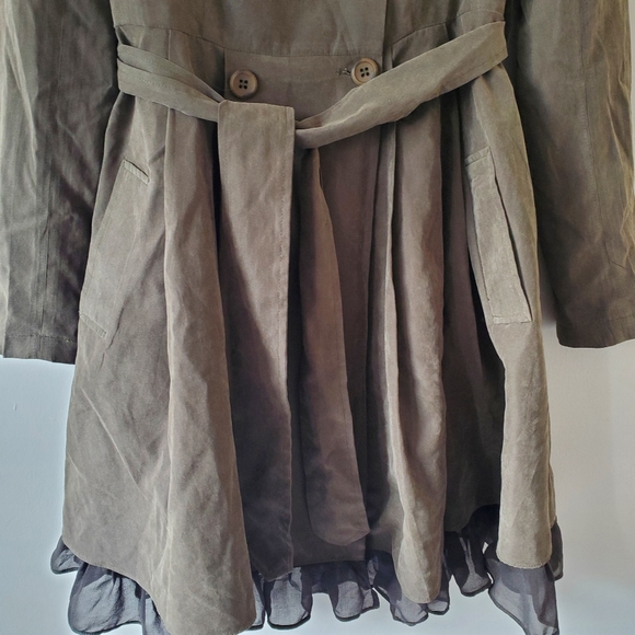 Dress style trench coat - Picture 2 of 9
